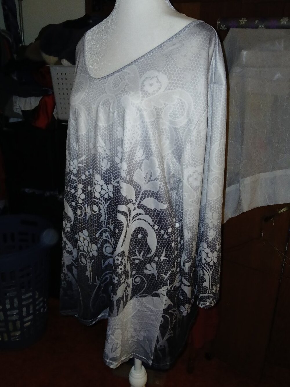 Unknown Source 2X Women Plus Black & White Ombre 3/4 Sleeve Pullover Top Blouse